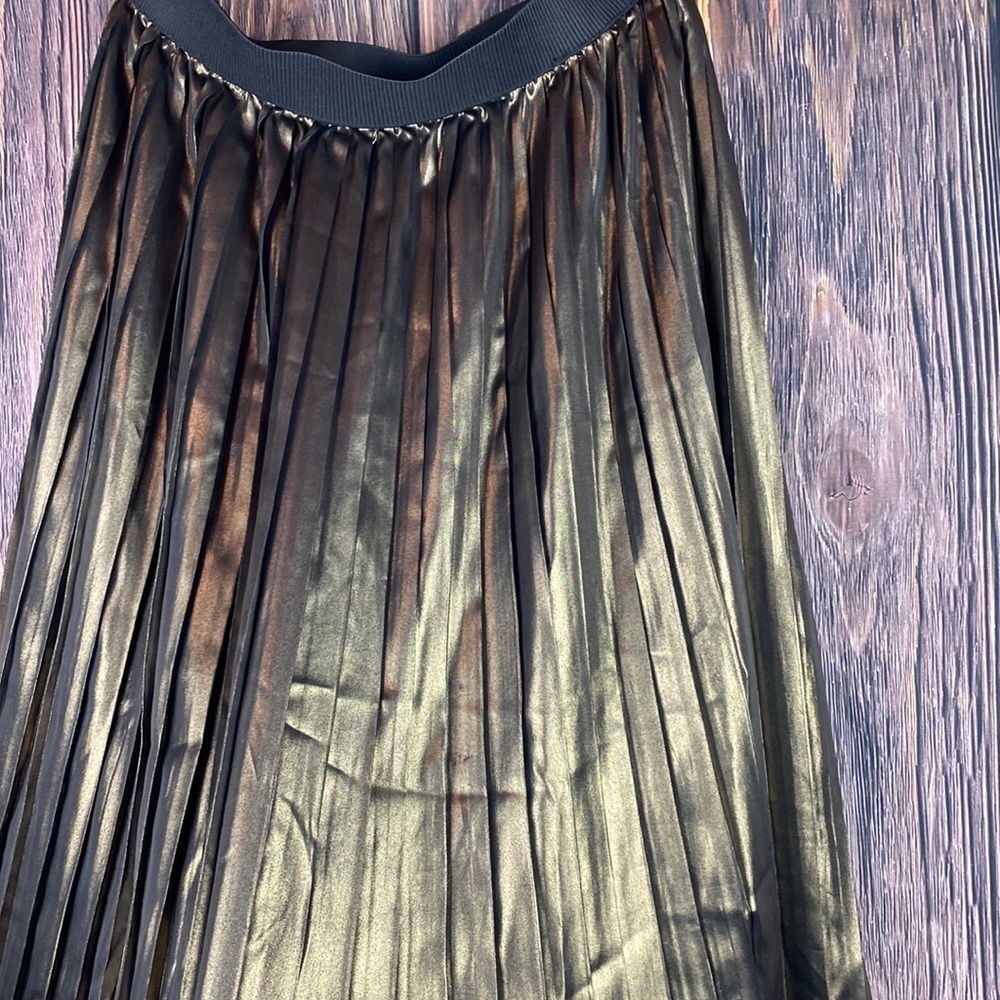 Helene Berman London Metallic Pleated Skirt- Size 16 - Picture 11 of 11